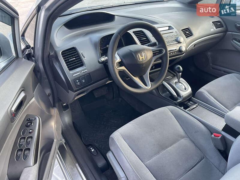 Седан Honda Civic 2007 в Киеве