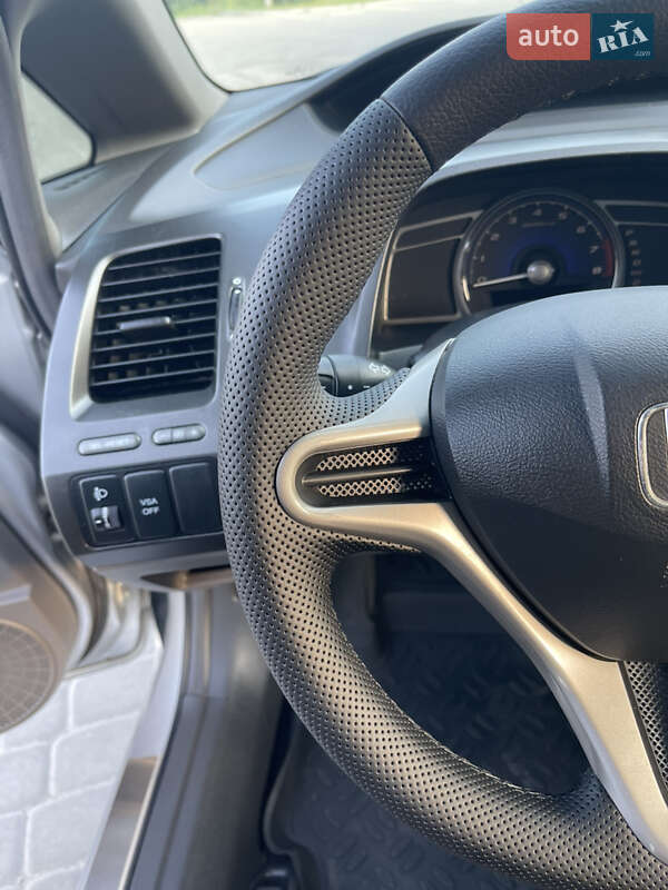 Седан Honda Civic 2007 в Киеве