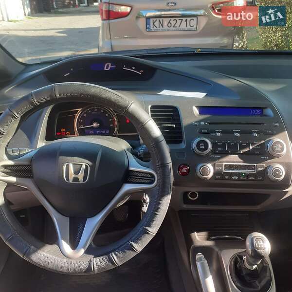 Седан Honda Civic 2008 в Львове