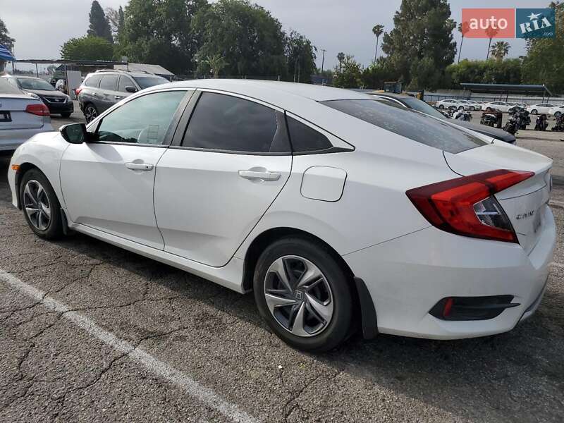 Седан Honda Civic 2019 в Львове