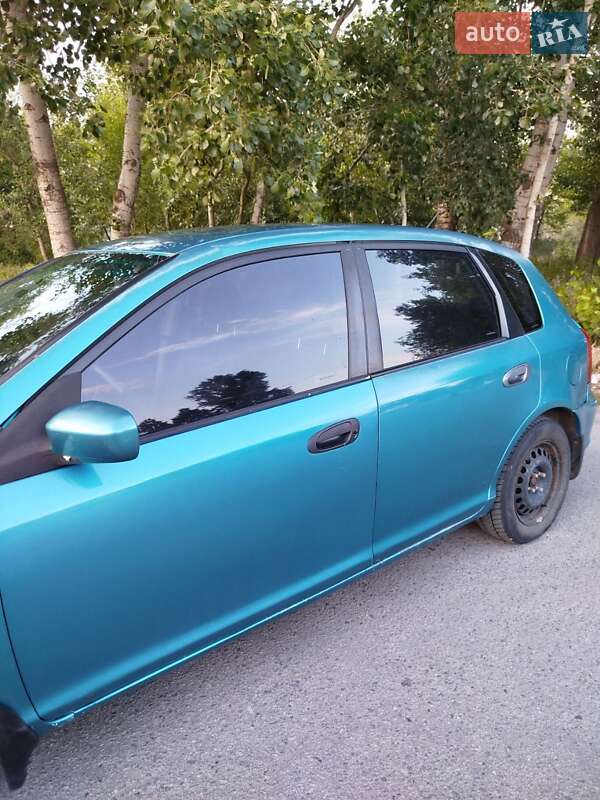 Хэтчбек Honda Civic 2002 в Днепре