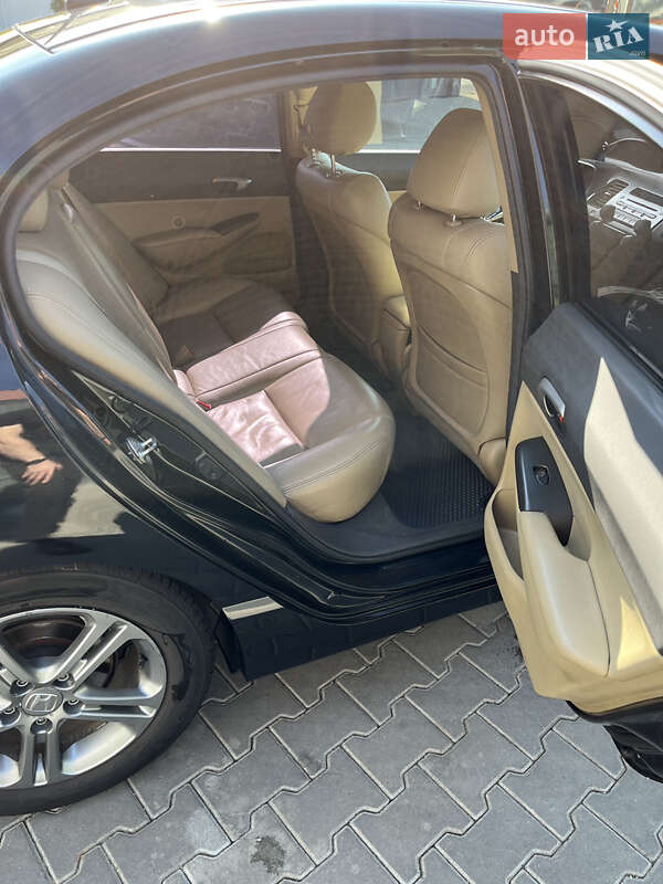 Седан Honda Civic 2008 в Чернівцях