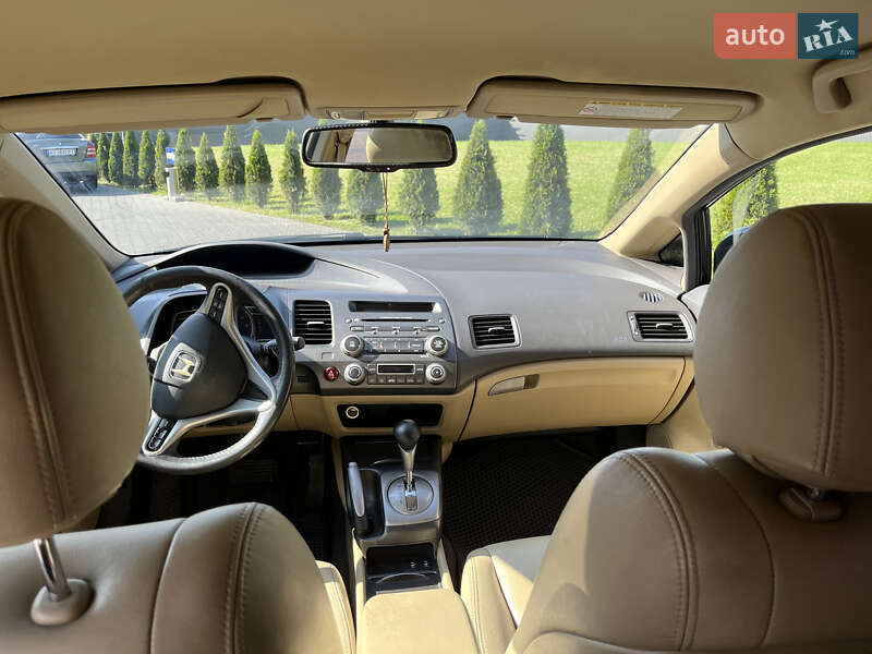 Седан Honda Civic 2008 в Чернівцях