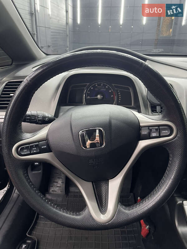 Седан Honda Civic 2010 в Києві