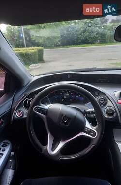 Хэтчбек Honda Civic 2007 в 