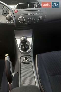Хэтчбек Honda Civic 2007 в 