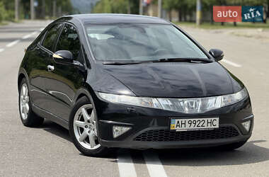 Хэтчбек Honda Civic 2008 в Харькове