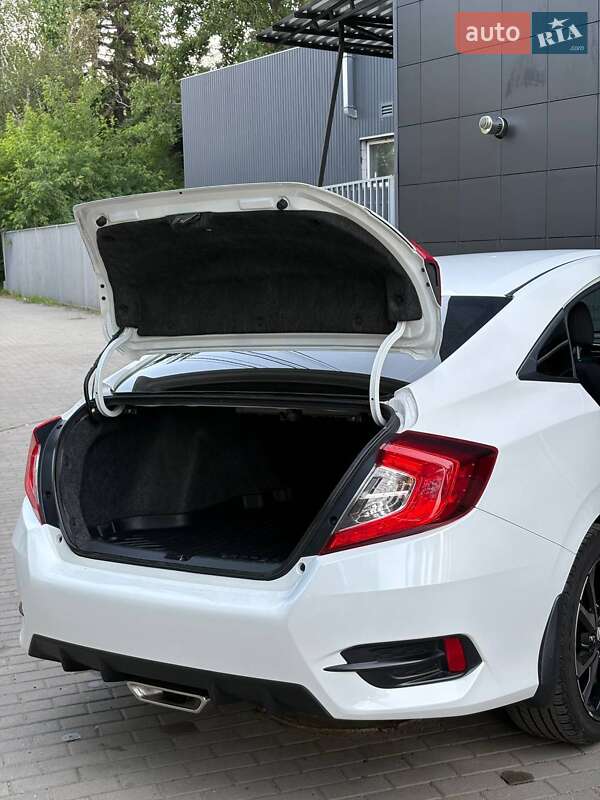 Седан Honda Civic 2019 в Славянске