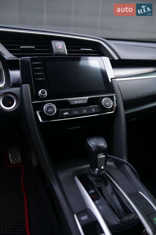 Седан Honda Civic 2019 в Славянске