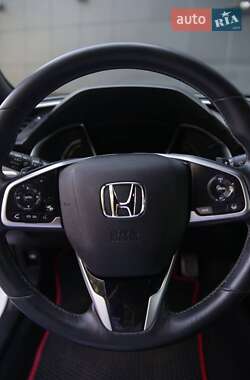 Седан Honda Civic 2019 в Славянске