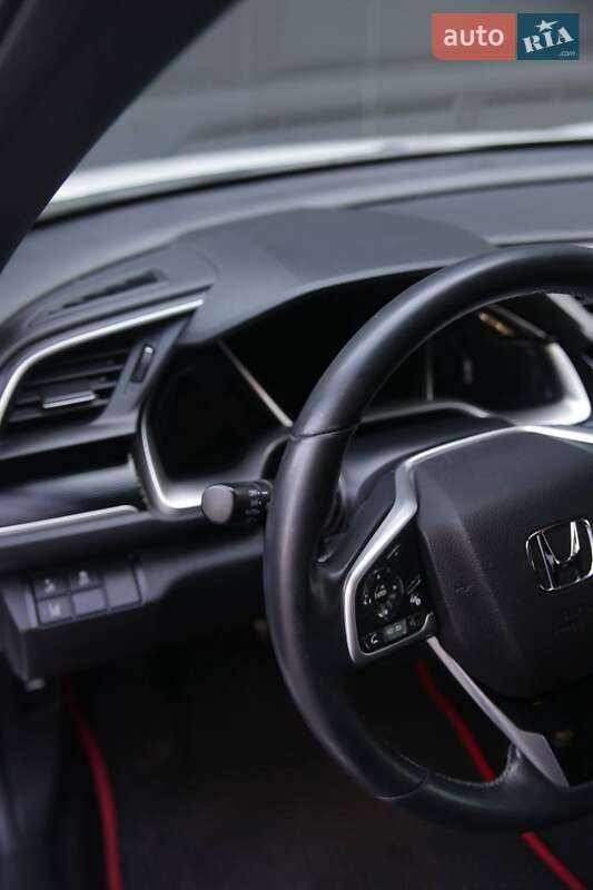 Седан Honda Civic 2019 в Славянске