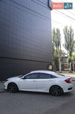 Седан Honda Civic 2019 в Славянске