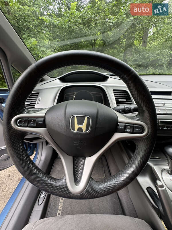Седан Honda Civic 2007 в Киеве