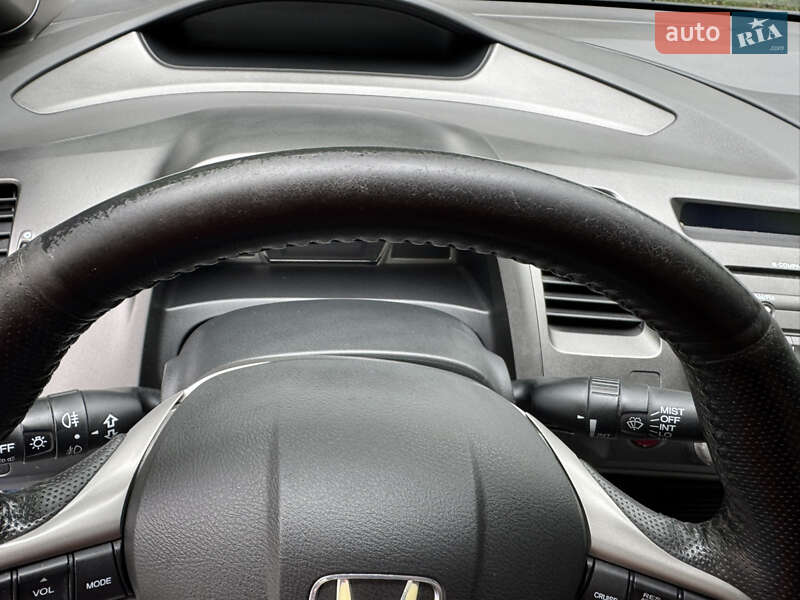 Седан Honda Civic 2007 в Киеве