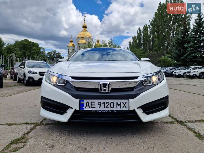 Купе Honda Civic 2016 в Дніпрі