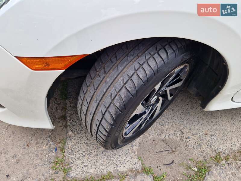 Купе Honda Civic 2016 в Дніпрі