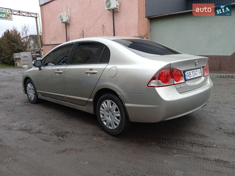 Седан Honda Civic 2006 в Тульчині