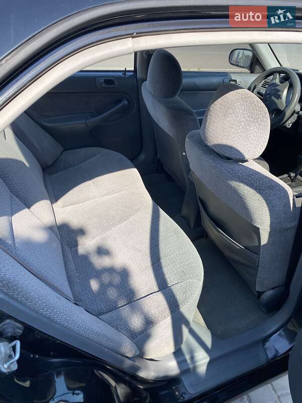 Седан Honda Civic 2000 в Белгороде-Днестровском