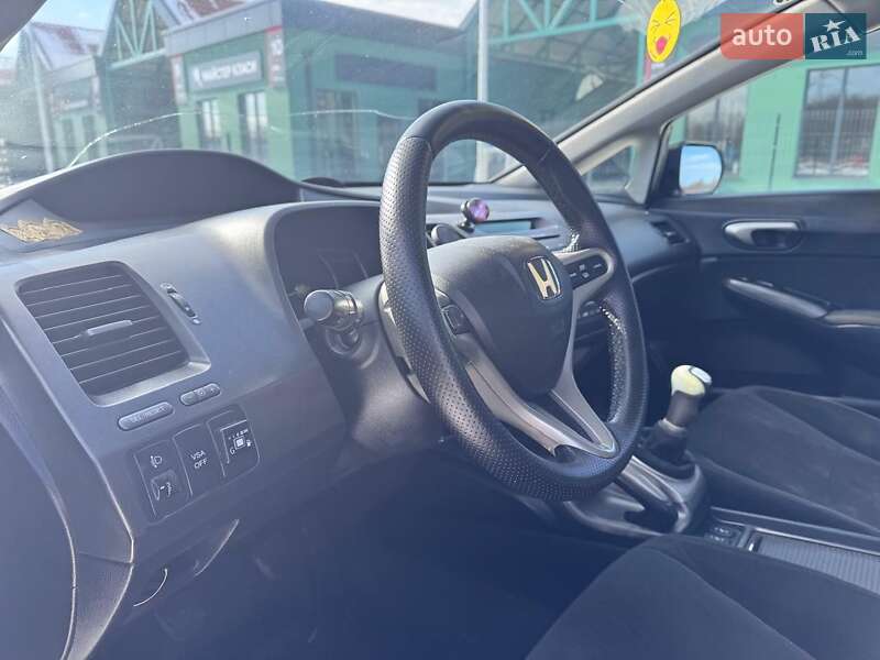 Седан Honda Civic 2008 в Киеве