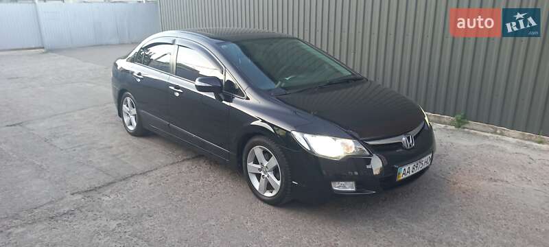 Седан Honda Civic 2008 в Киеве
