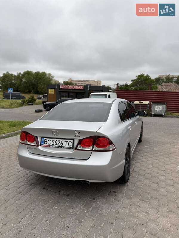 Седан Honda Civic 2011 в Львове