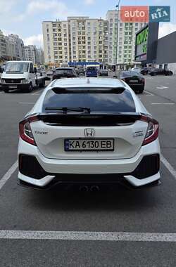 Хэтчбек Honda Civic 2016 в 