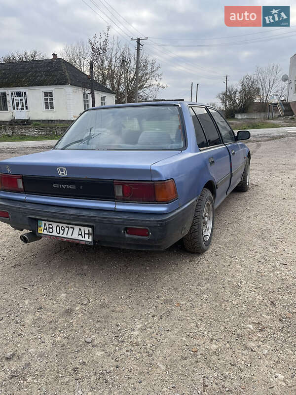 Седан Honda Civic 1988 в Могилів-Подільському