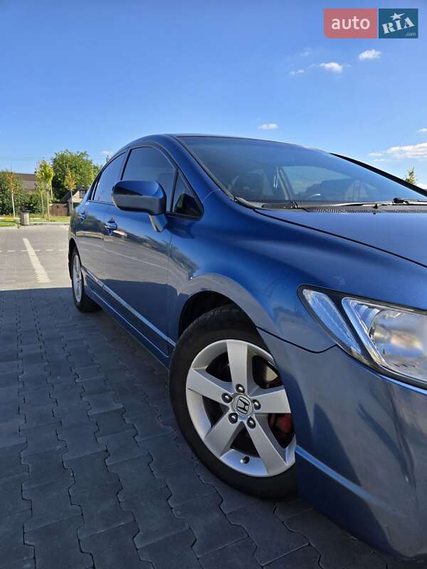 Седан Honda Civic 2008 в Ирпене