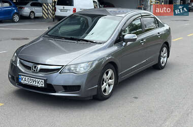 Седан Honda Civic 2011 в 