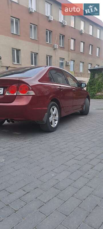 Седан Honda Civic 2006 в Хусті