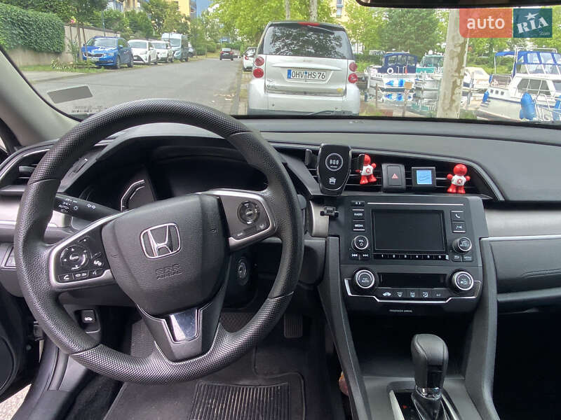 Седан Honda Civic 2019 в Львові