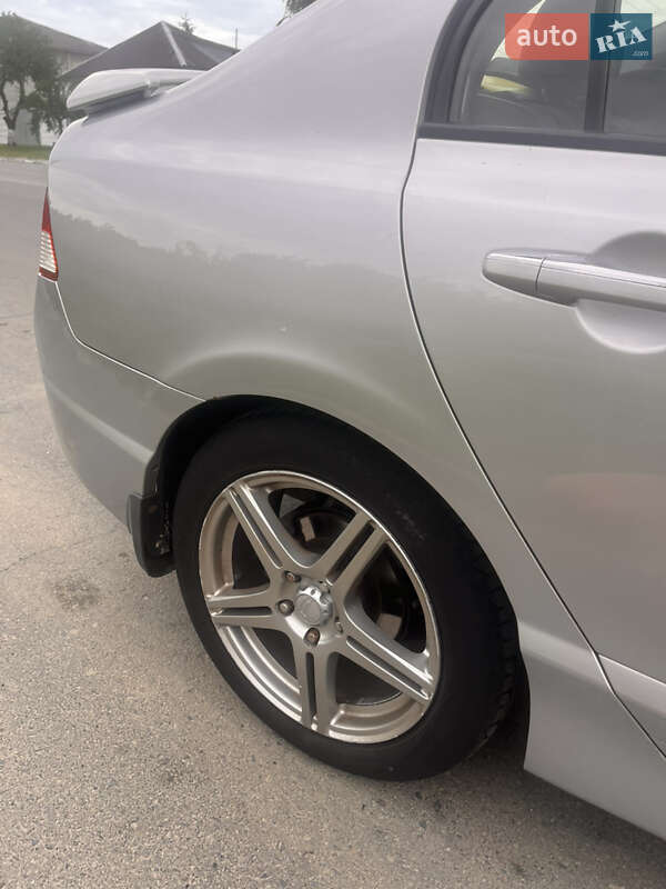 Седан Honda Civic 2007 в Львове