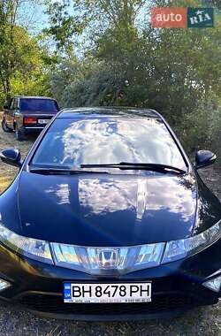 Хэтчбек Honda Civic 2008 в Вознесенске