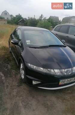Хэтчбек Honda Civic 2007 в 