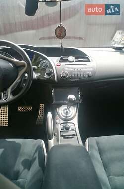 Хэтчбек Honda Civic 2007 в 