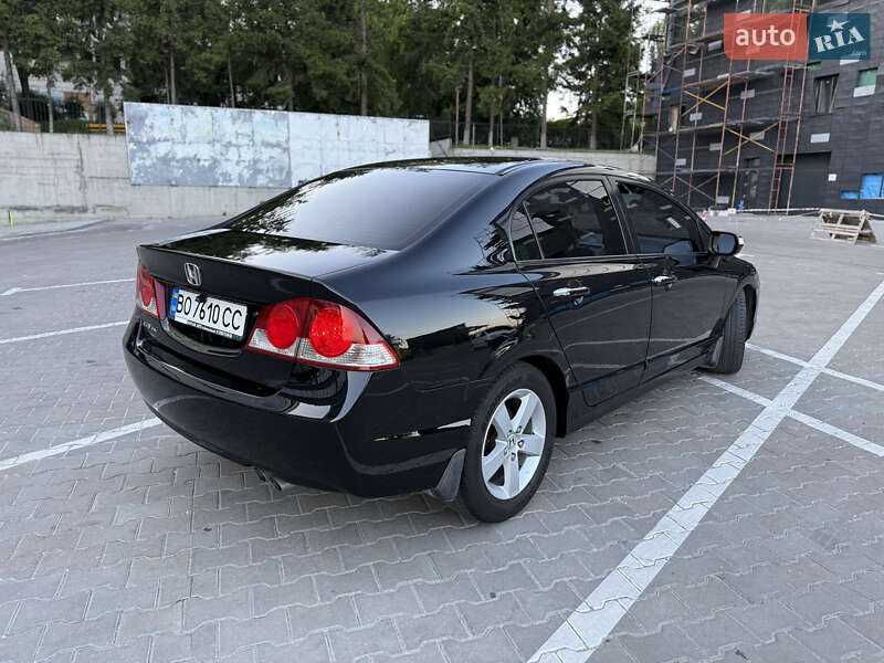 Седан Honda Civic 2007 в Тернополе