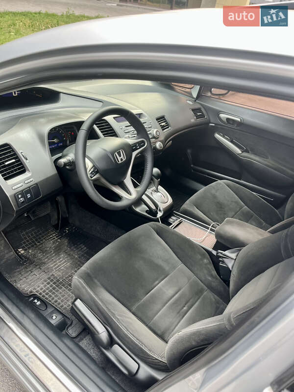 Седан Honda Civic 2008 в Запоріжжі