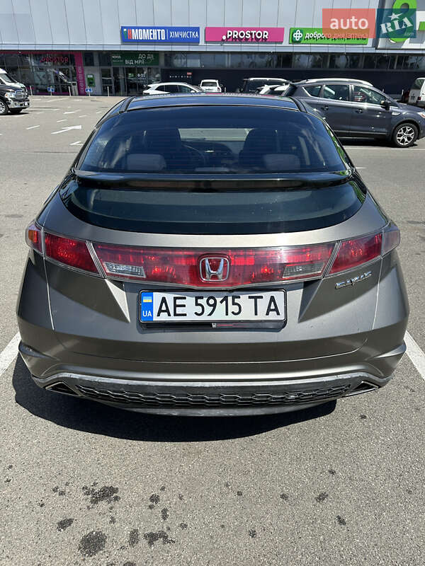 Хэтчбек Honda Civic 2006 в Киеве