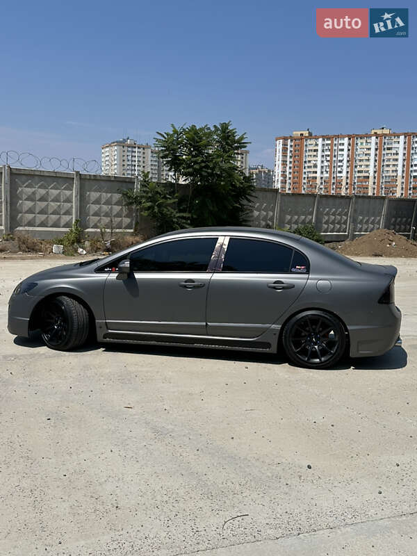 Седан Honda Civic 2006 в Одессе