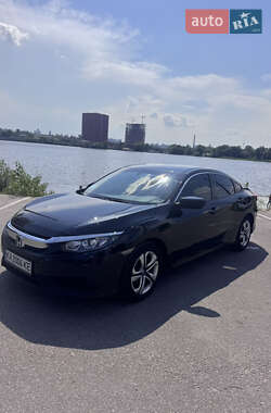 Седан Honda Civic 2018 в Киеве