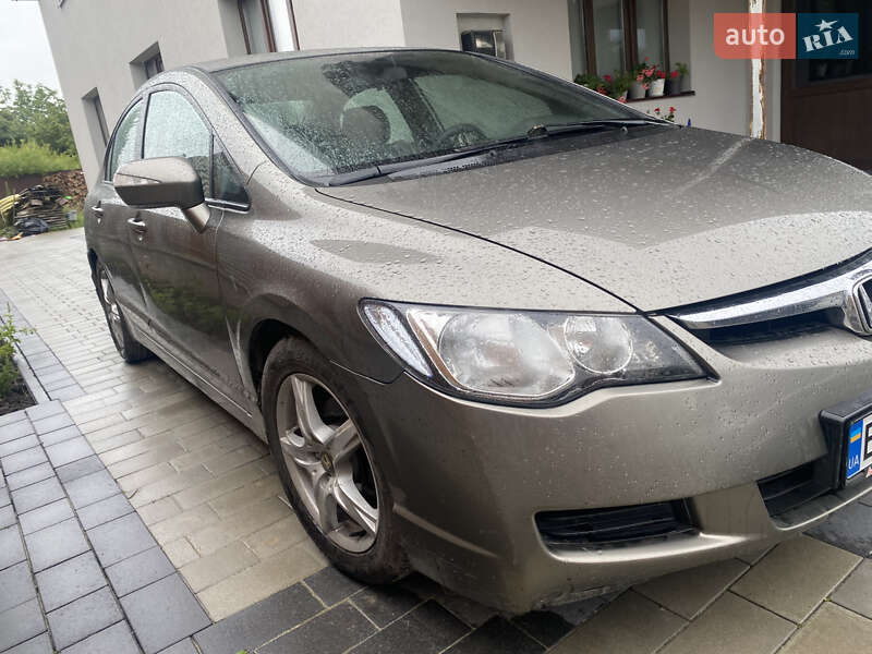 Седан Honda Civic 2008 в Львові