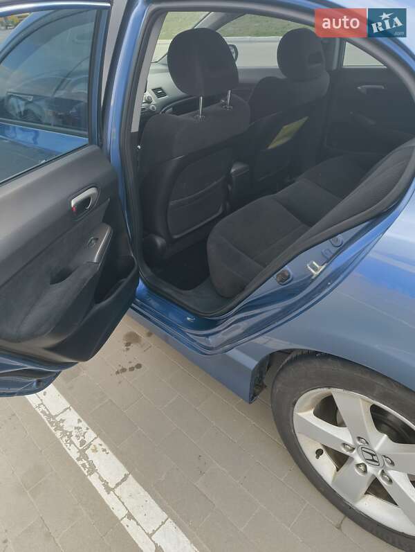 Седан Honda Civic 2008 в Киеве