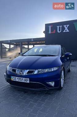 Хэтчбек Honda Civic 2008 в Черновцах