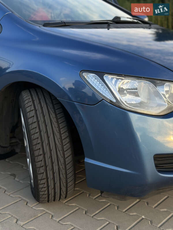 Седан Honda Civic 2008 в Смілі