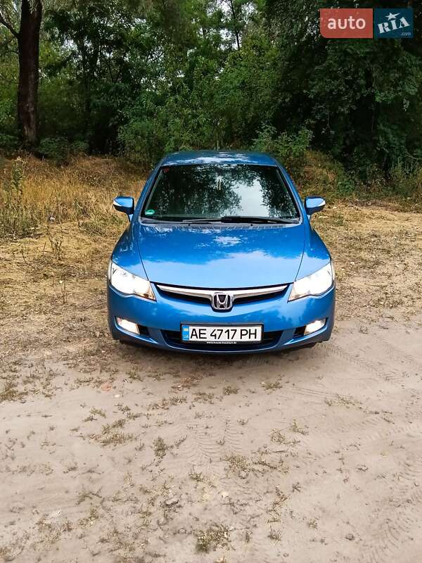Седан Honda Civic 2006 в Дніпрі