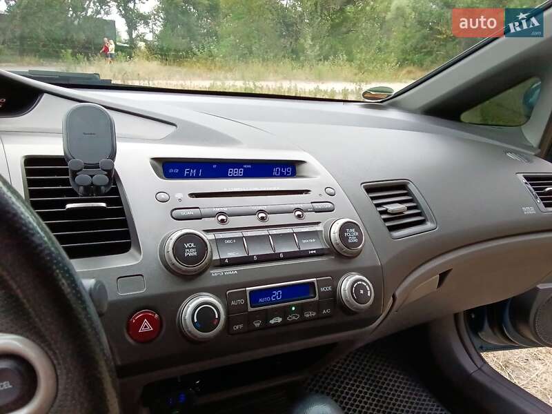 Седан Honda Civic 2006 в Дніпрі