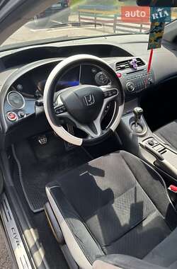 Хэтчбек Honda Civic 2007 в 
