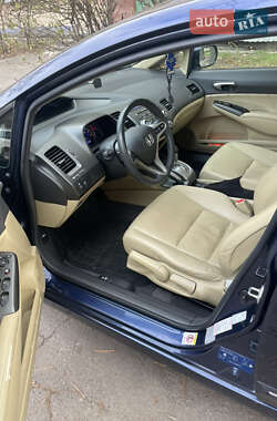 Седан Honda Civic 2007 в Киеве