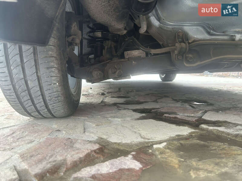Хетчбек Honda Civic 2004 в Бучачі фото 29 Хетчбек Honda Civic 2004 в Бучачі