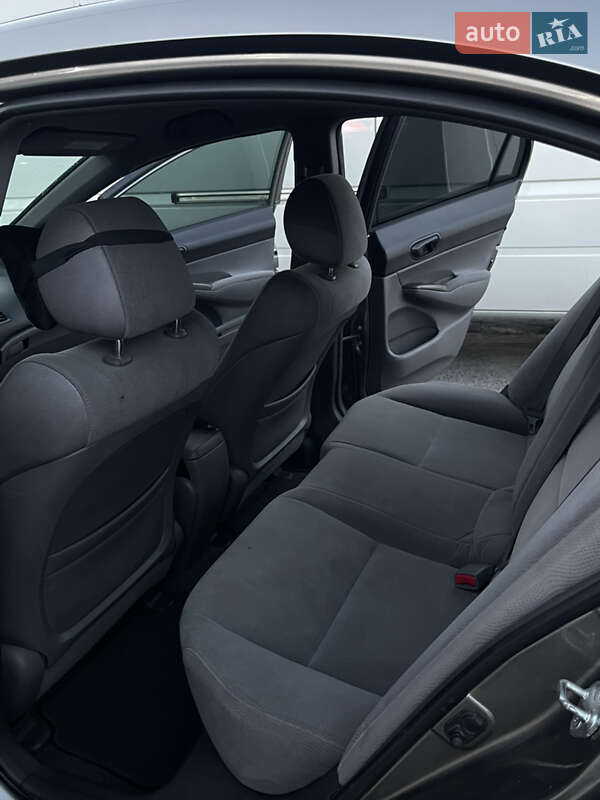 Седан Honda Civic 2008 в Львове